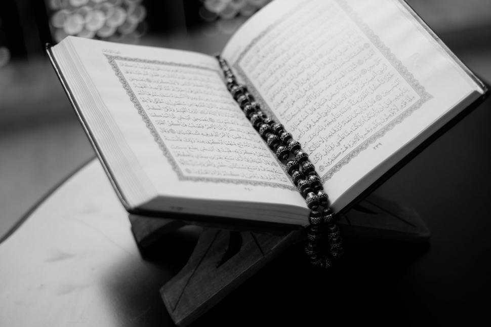 An Easy Guide to the Five Pillars of Islam